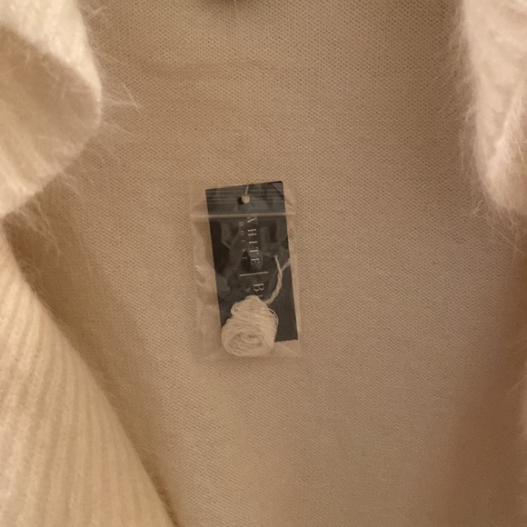 “White House Black Market sweater; size a medium; NWT - Picture 4 of 6